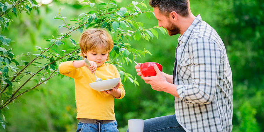 Como vínculos familiares moldam a consciência infantil 
